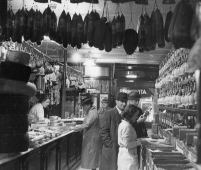 Old Compton Street 1939 - An Italian delicatessen.jpg. Click on the picture to enlarge